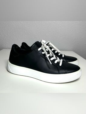 Ecco Women’s Street Tray Tech Black Leather Shoes Low Top Sneakers Sz 39 (8-8.5)